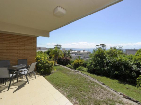 The Crest Unit 5 6 8 Tomaree Road